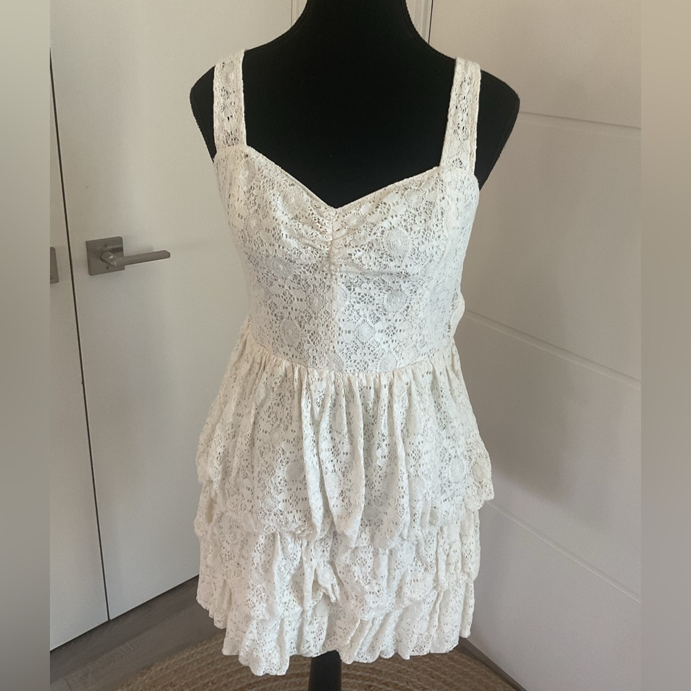 GUESS Cream Lace Tiered Sleeveless Dress with bubble hem& smocked back .